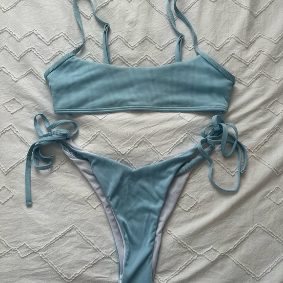 Bikini Lot - Picture 4 of 8